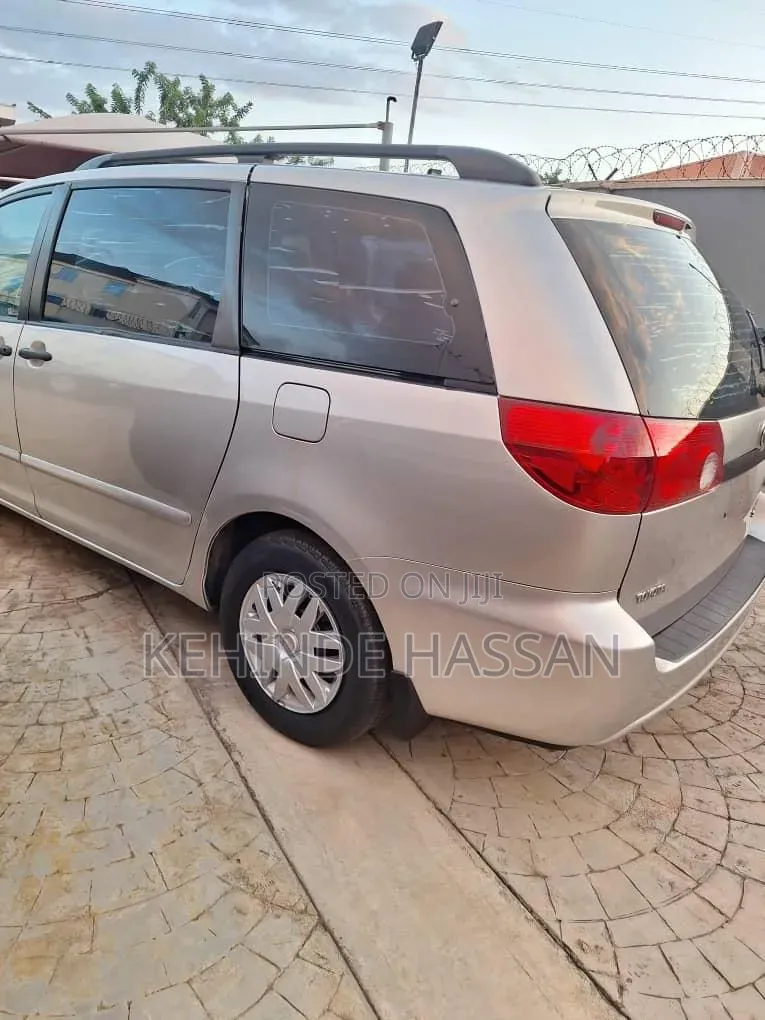 Toyota TownAce 2007 Grey