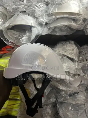 Safety Jogger AJUSCO Industrial Safety Helmet With Chin Strap