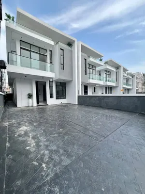 4bdrm Duplex in Ikota for sale