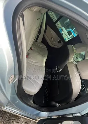 Mercedes-Benz C300 2015 Silver