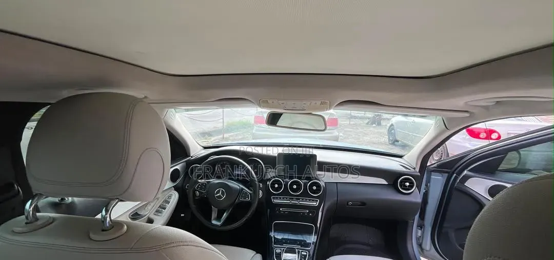 Mercedes-Benz C300 2015 Silver