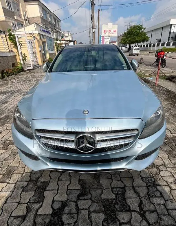 Mercedes-Benz C300 2015 Silver