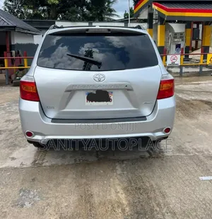 Toyota Highlander Limited 2010 Silver