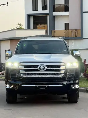 New Toyota Land Cruiser Prado VX 2026 Black