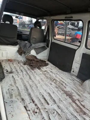 Toyota Hilux 1991 White