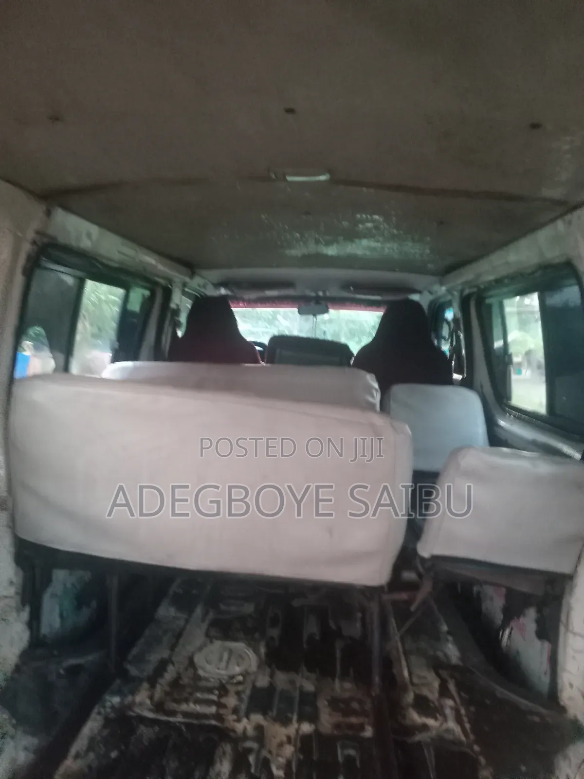Toyota HiAce 2011 White