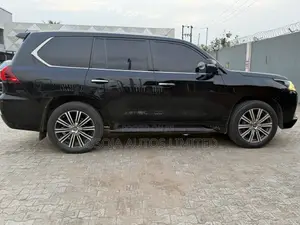 Lexus LX 570 AWD 2019 Black
