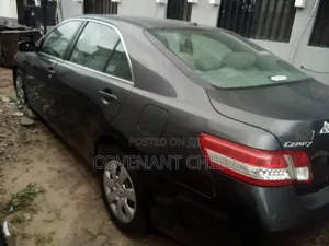 Toyota Camry 2011 Gray