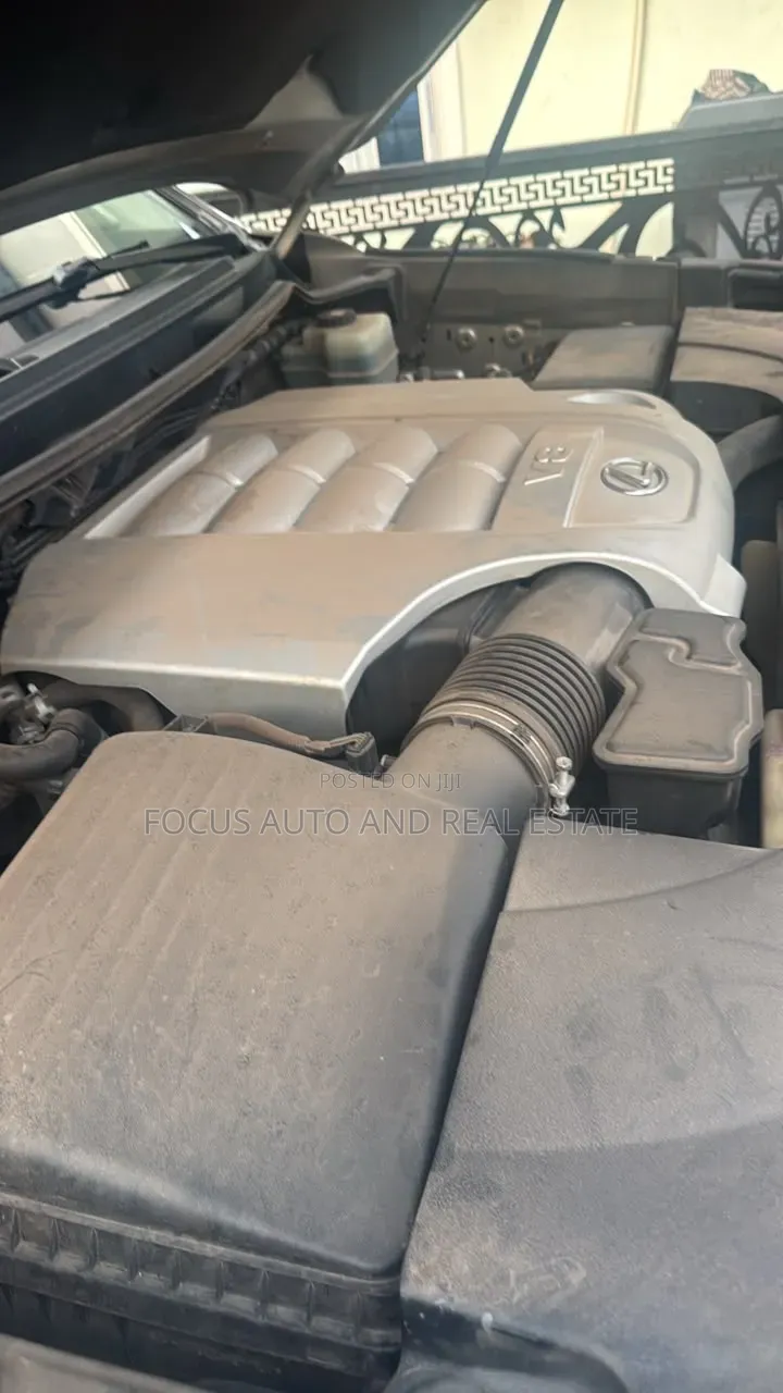 Lexus LX 570 AWD 2018 Gold