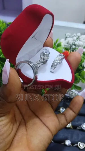 Silver Wedding Ring Set