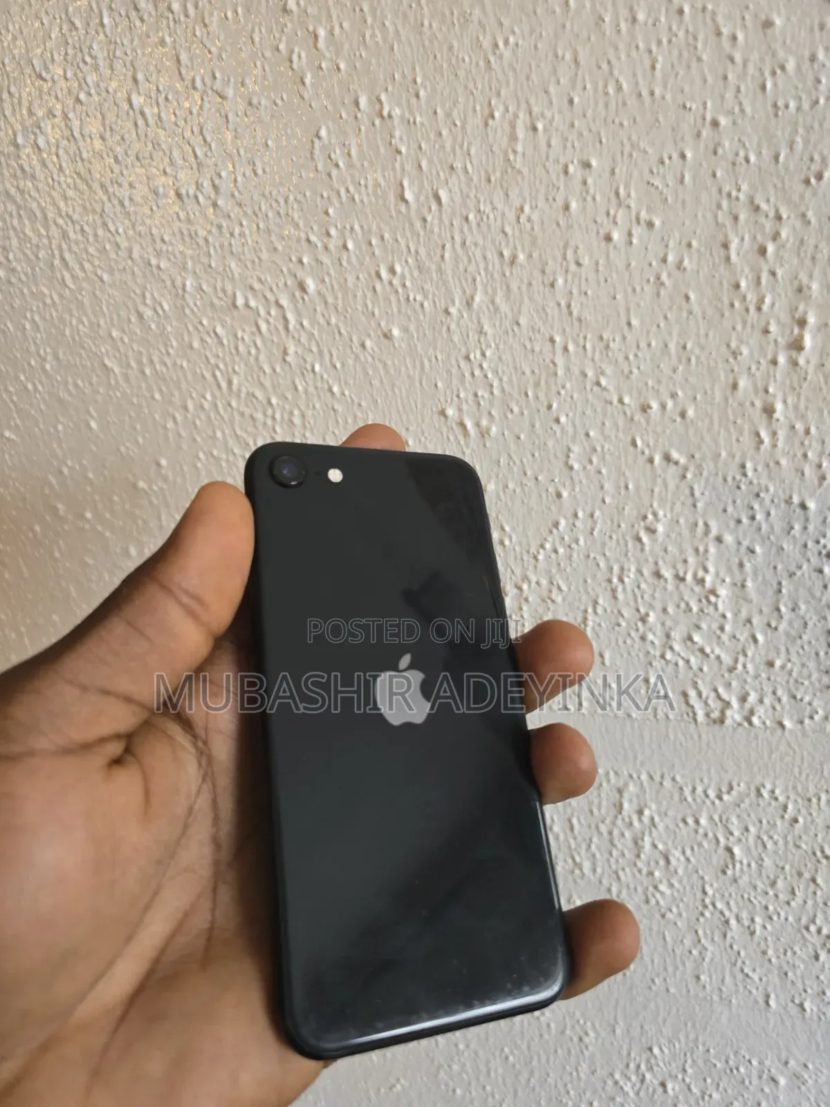 Apple iPhone SE (2020) 64 GB Black