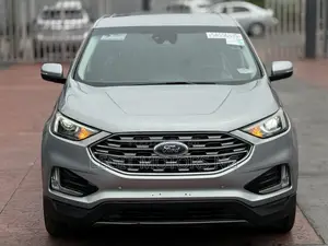 Ford Edge Titanium 2022 Silver