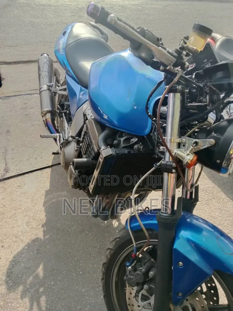 Kawasaki Z750 2016 Blue