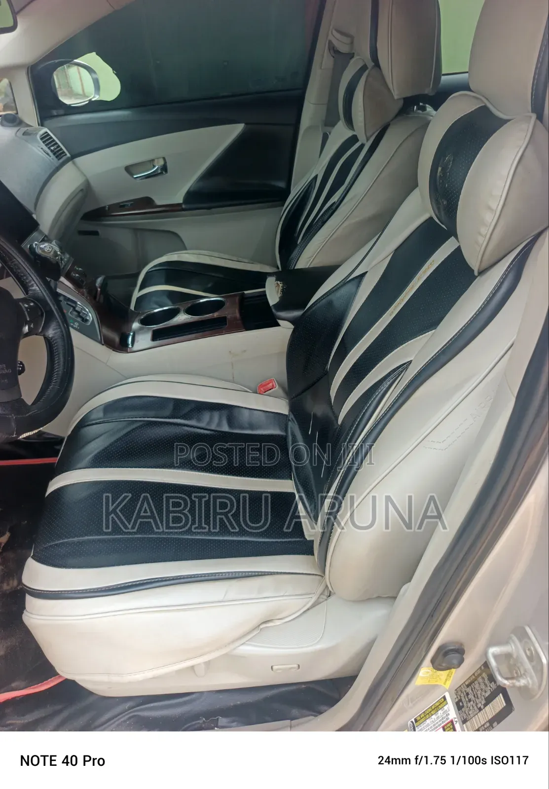 Toyota Venza 2011 Silver