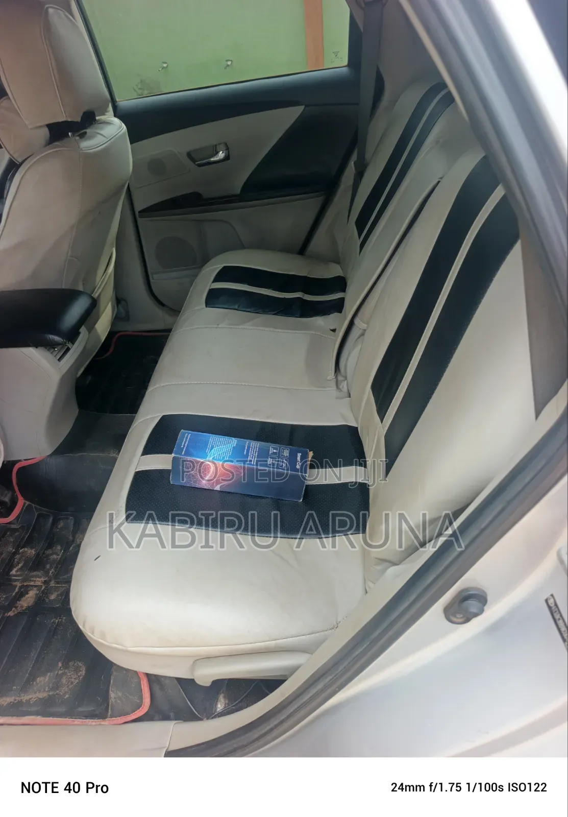 Toyota Venza 2011 Silver