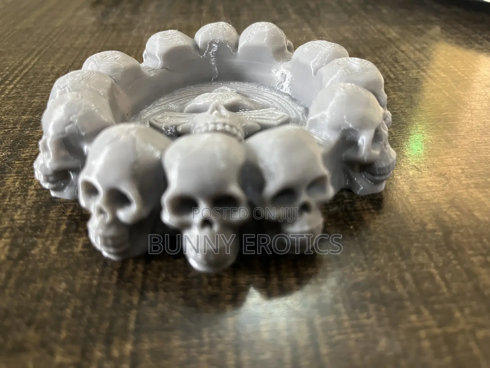 Skull Design Ash-Tray