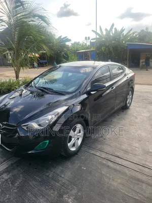 Hyundai Elantra Limited Sedan FWD (1.8L 4cyl 6A) 2016 Black