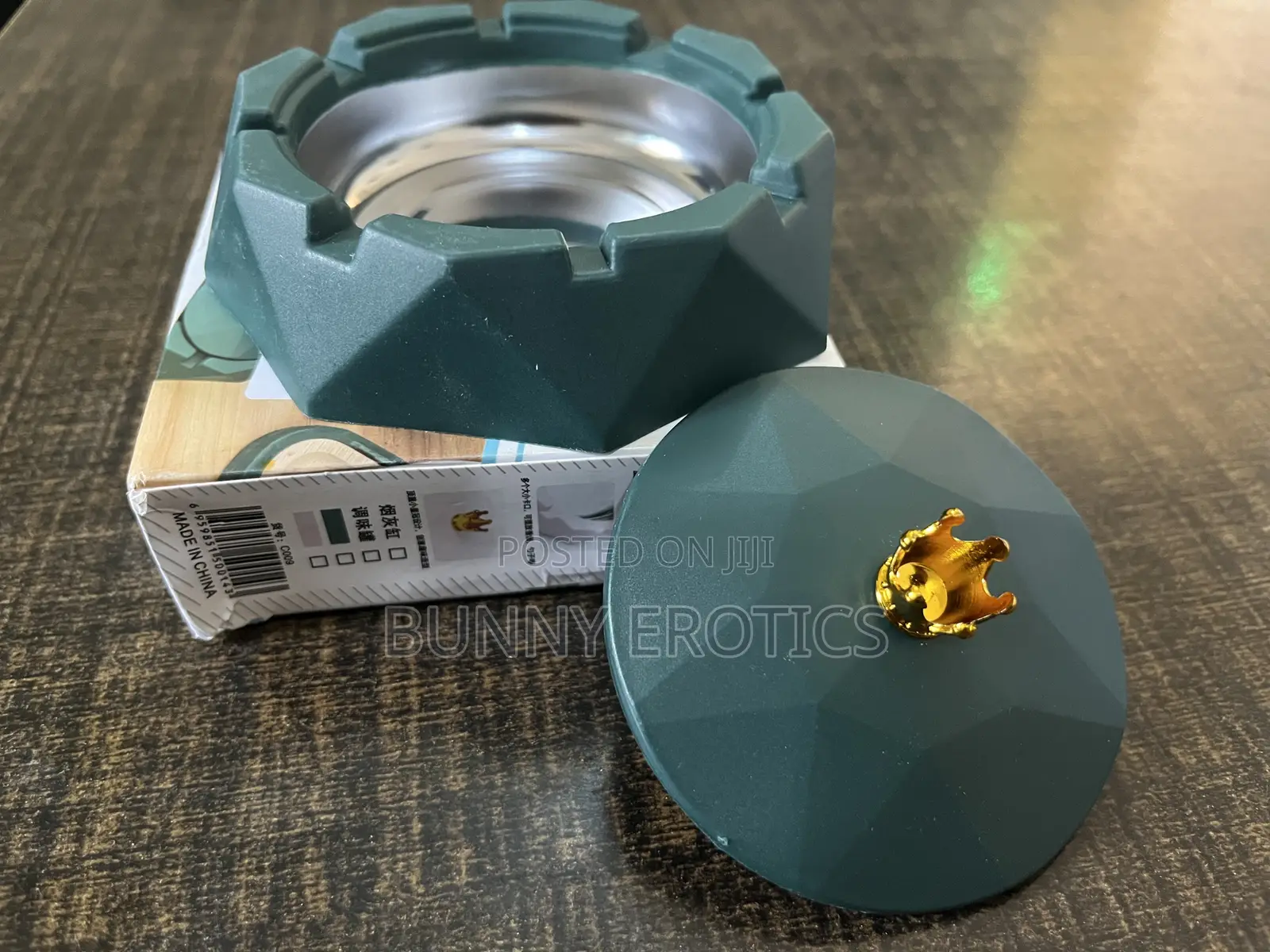 Luxury Two Piece Ash-Tray