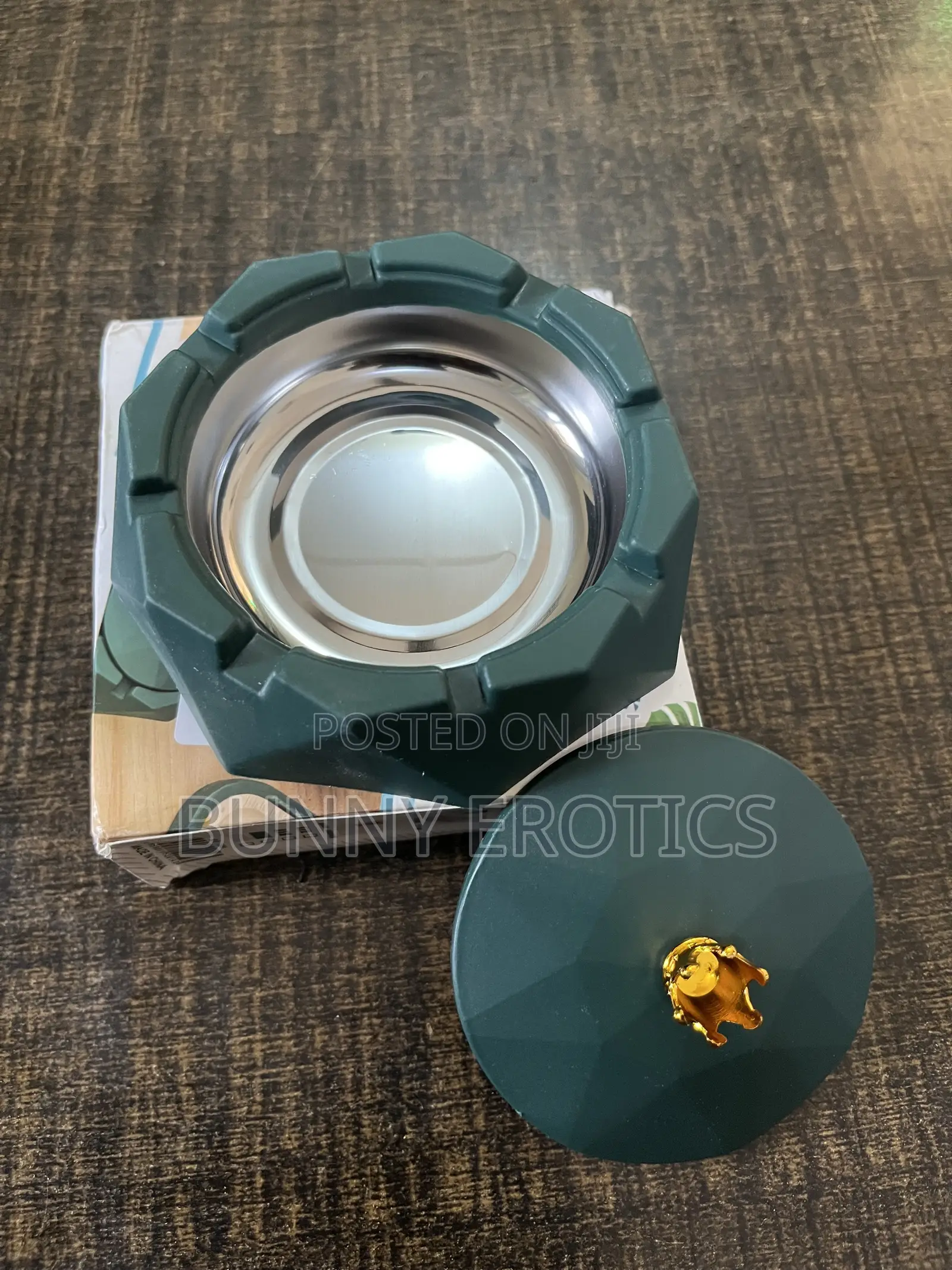 Luxury Two Piece Ash-Tray
