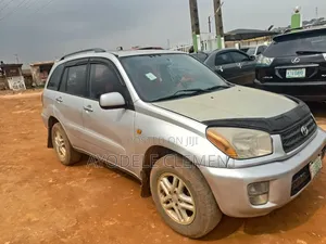Toyota RAV4 1.8 2004 Silver
