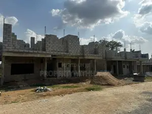3bdrm Apartment in Durumi Phase 3 for Sale
