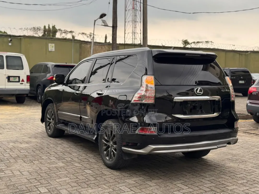 Lexus GX 2013 Black