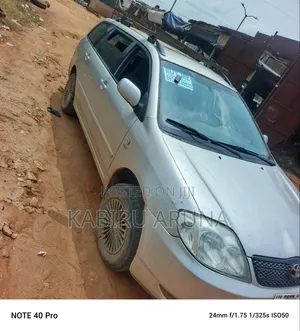 Toyota Corolla 2004 Silver