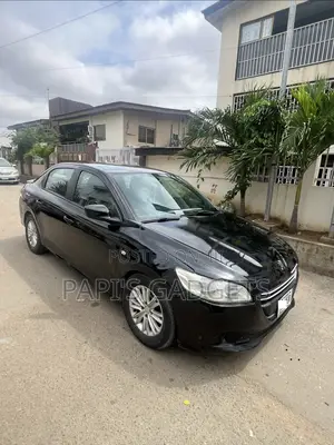 Peugeot 301 2014 Black