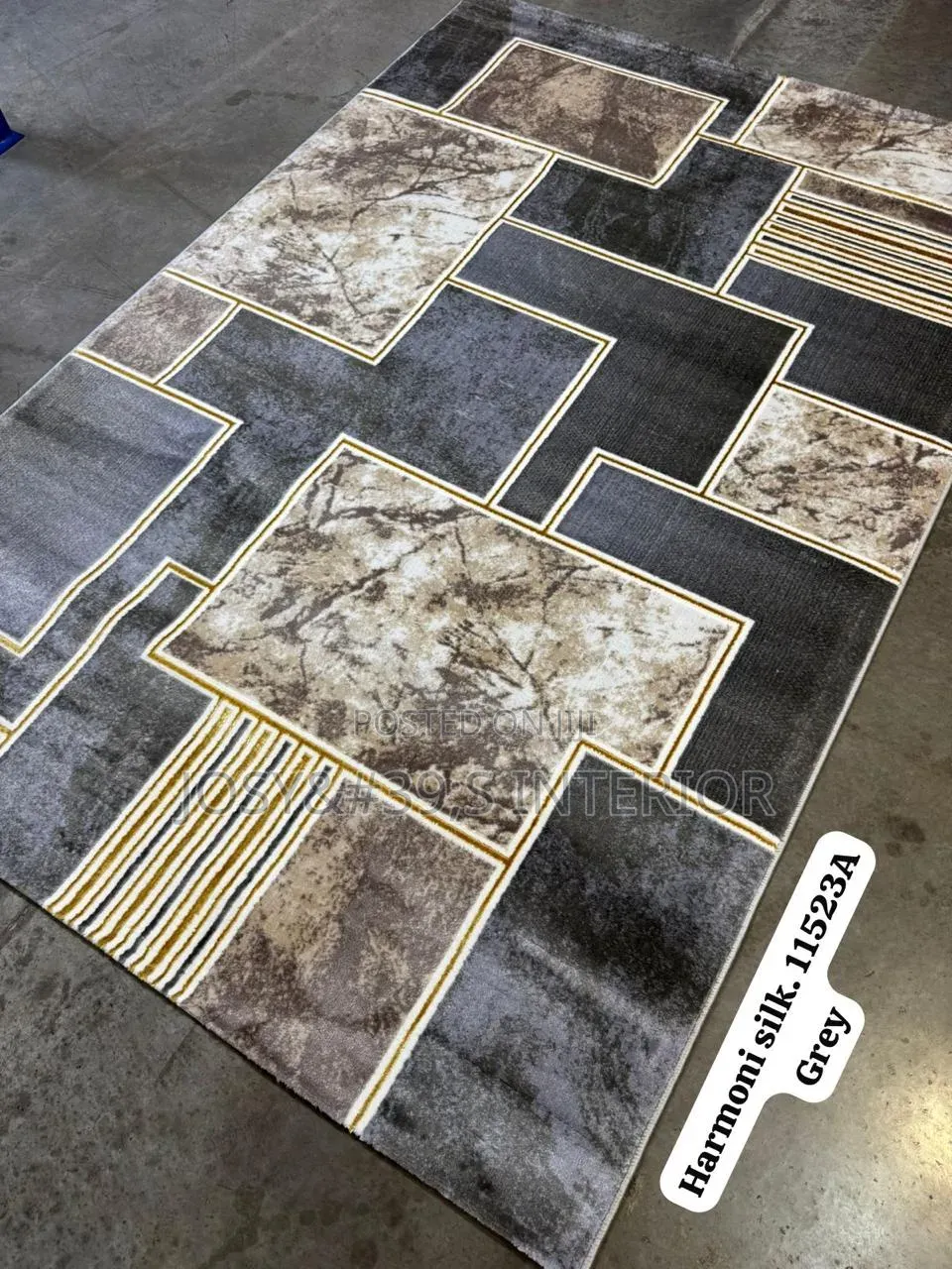 Monochrome Stylish Rug