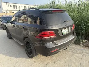 Mercedes-Benz GLE-Class 2017 Black