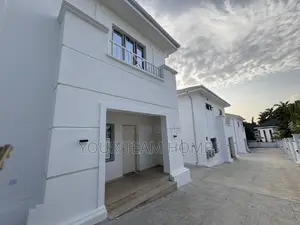 3bdrm Townhouse / Terrace in Asoroko, Asokoro for rent