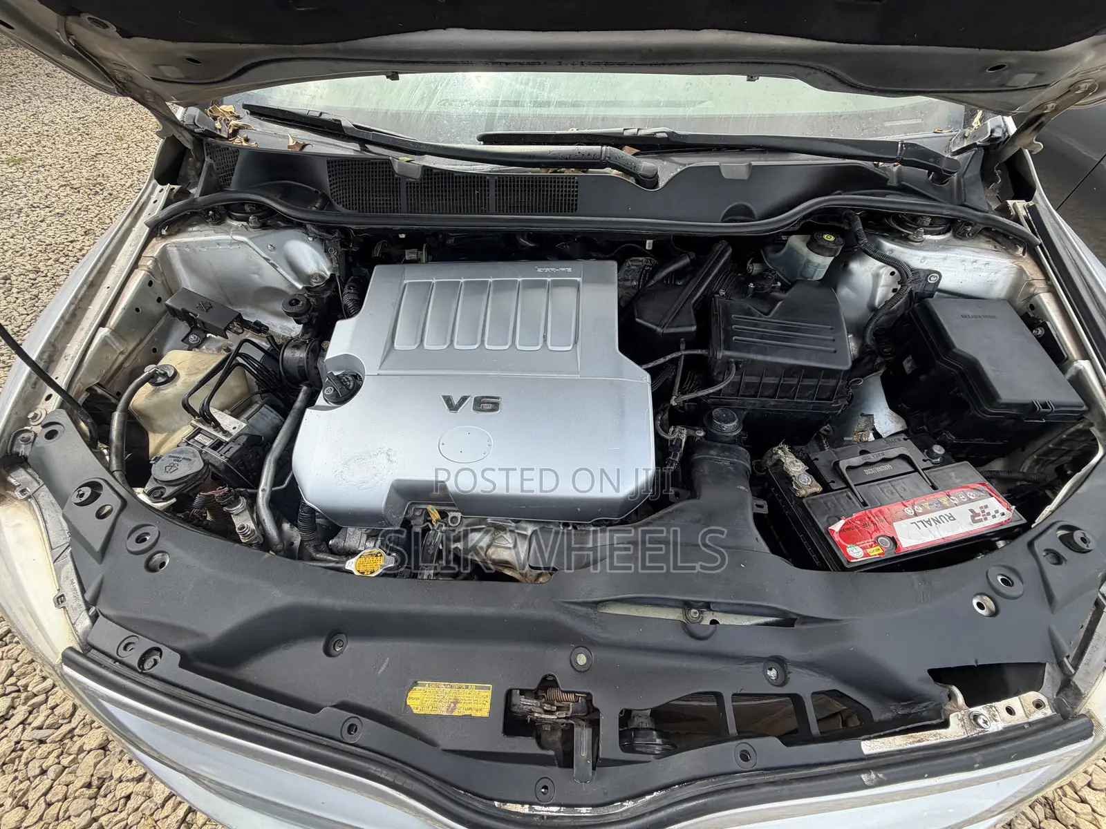 Toyota Venza AWD 2010 Silver