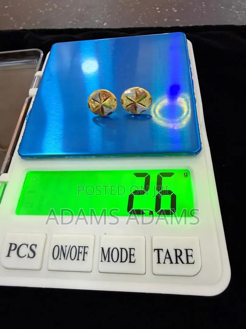Earing Available Send Your DM