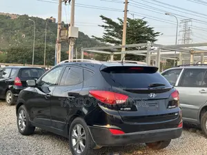 Hyundai Tucson 2014 Black