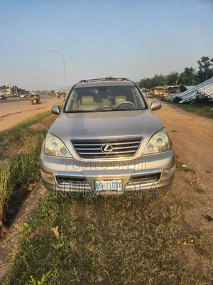 Lexus GX 470 2004 Gold