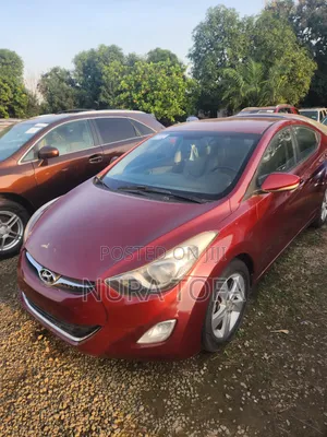 Hyundai Elantra GLS Sedan FWD (1.8L 4cyl 6A) 2013 Red