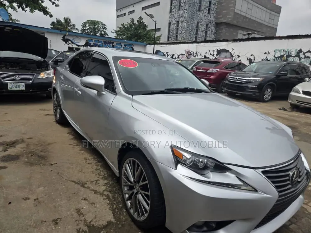 Lexus IS 2014 Silver
