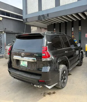 Toyota Land Cruiser Prado 2006 Black