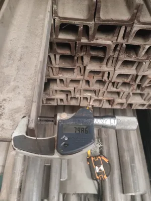 Stainless U Channel 80x40x8mm Thickness