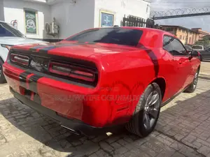 Dodge Challenger 2017 Red