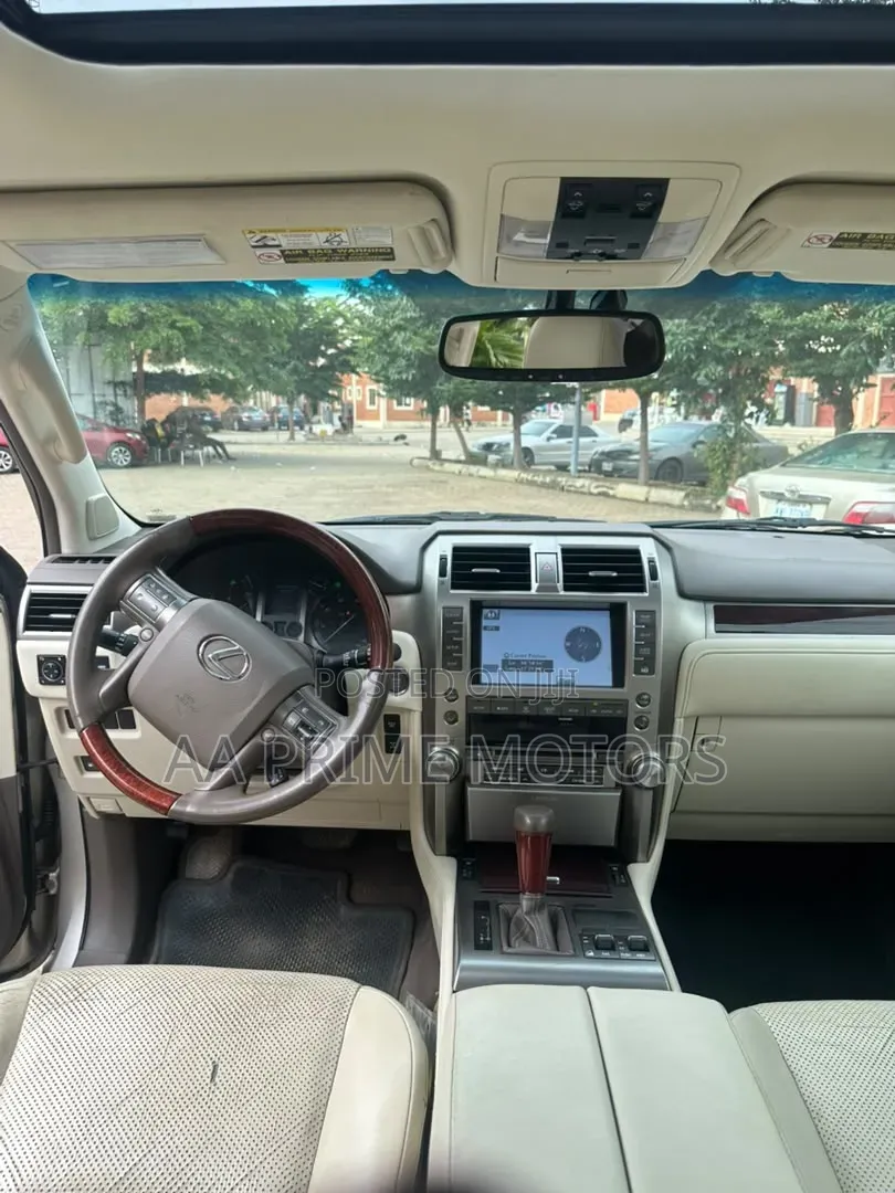 Lexus GX 2012 Gold