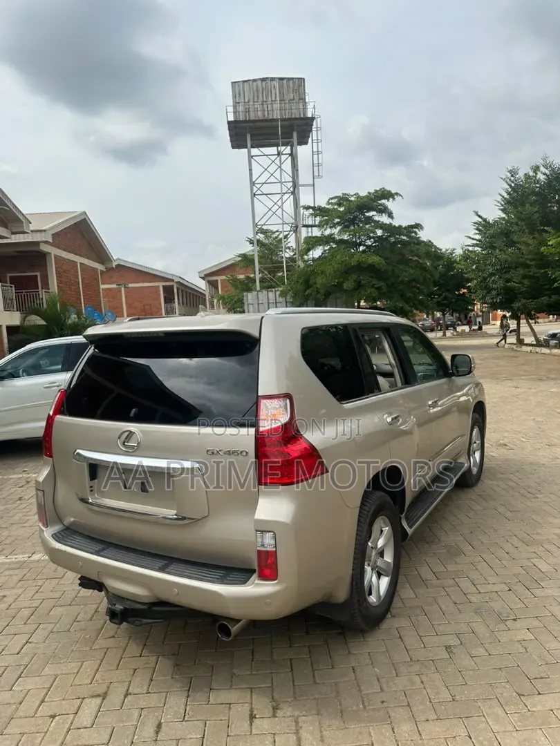 Lexus GX 2012 Gold