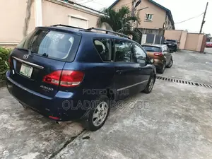 Toyota Avensis Verso 2003 Blue