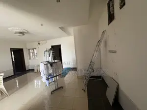 3bdrm Apartment in Asoroko, Asokoro for rent