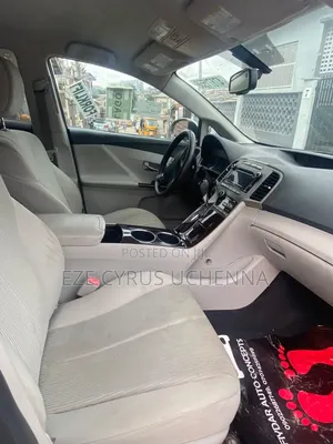 Toyota Venza 2012 Silver