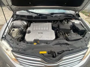 Toyota Venza 2012 Silver