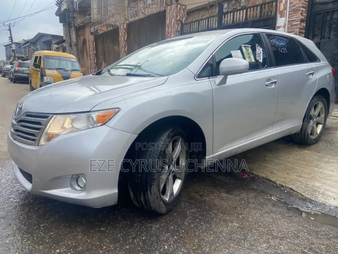 Toyota Venza 2012 Silver