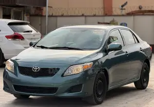 Toyota Corolla 2010 Green