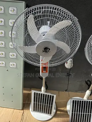 16inches Solar ,AC and Dc Fan With Remote and 2bulbs