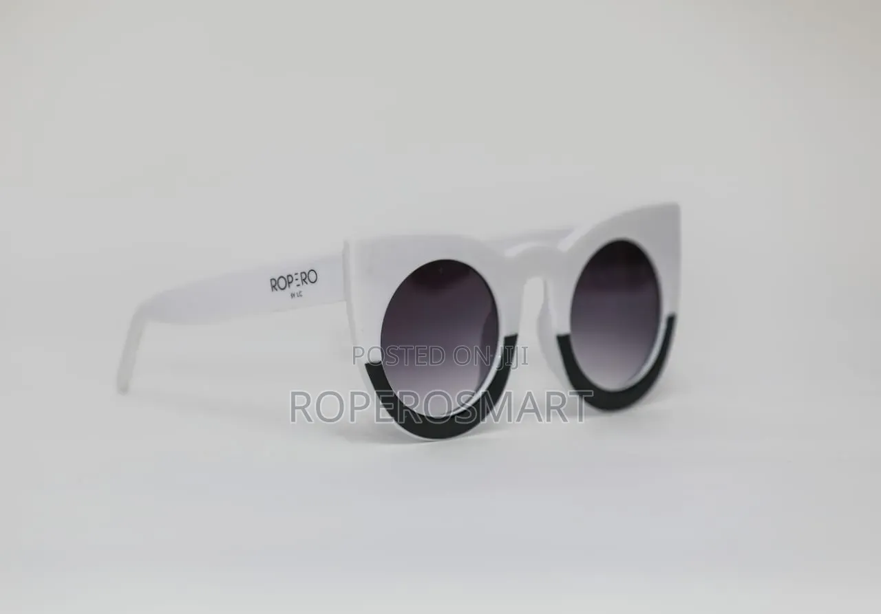 Ropero by LC White Oversized Round Sunglasses.